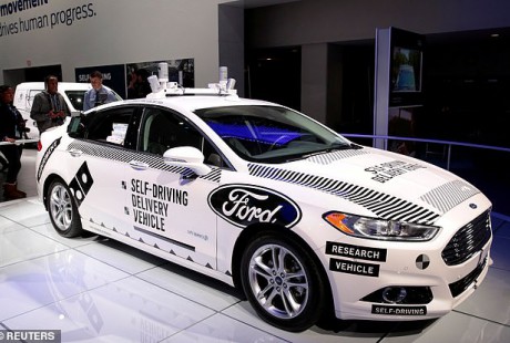 合作推出無(wú)人駕駛汽車送貨服務(wù)，沃爾瑪牽手福特！