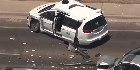 加州114起無(wú)人車事故 通用無(wú)人車&ldquo;最能撞&rdquo;谷歌路口蒙圈 