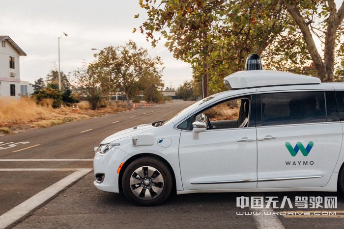 加州大學(xué)伯克利分校AI專家詹景堯：無人駕駛處于戰(zhàn)國時代