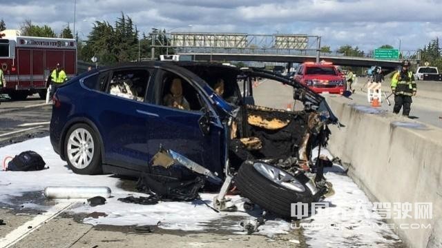 特斯拉被指自動(dòng)駕駛減少車禍率數(shù)據(jù)不實(shí)