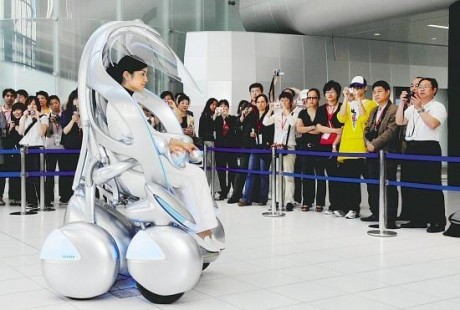 豐田展示智能載具概念，搭載無人駕駛技術(shù)！