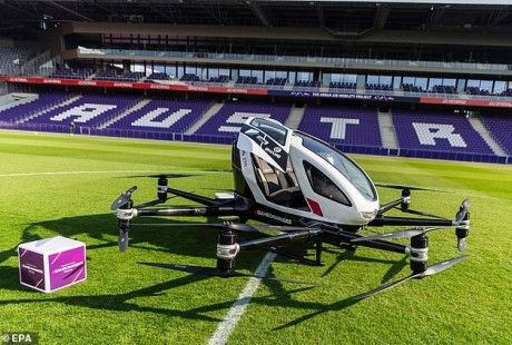 億航智能無人駕駛“空中出租車”試飛成功！