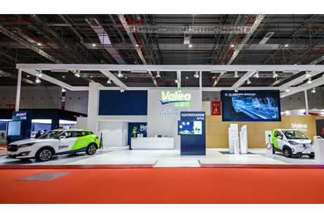 眾多車商推出自動(dòng)駕駛及互聯(lián)汽車創(chuàng)新技術(shù)！