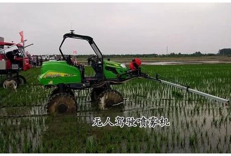 農(nóng)民好幫手，無人駕駛農(nóng)機來啦！