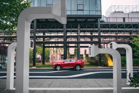 轎跑SUV哈弗F7x：L2級(jí)自動(dòng)駕駛定義年輕人的智能座駕！