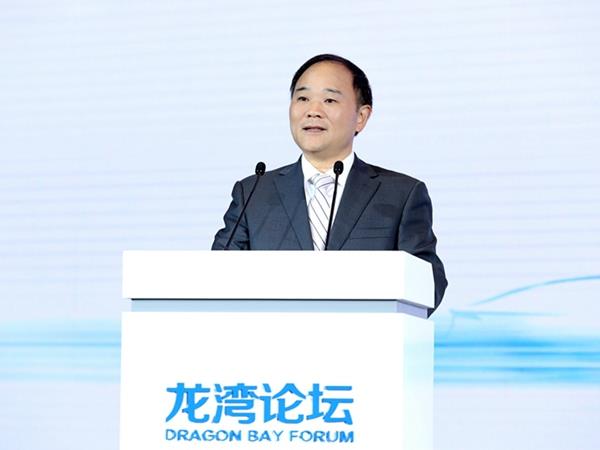 李書福、李德毅、田小陵、楊殿閣等大咖為中國(guó)自動(dòng)駕駛發(fā)展支招