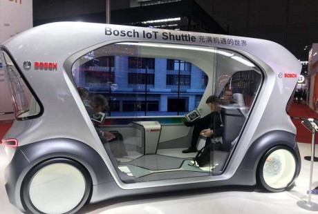 博世無人駕駛電動巴士概念車IoT Shuttle亮相！