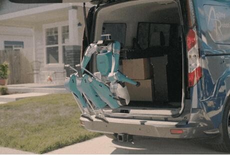 福特研究讓無人駕駛和機(jī)器人協(xié)同工作 完成包裹派送任務(wù)