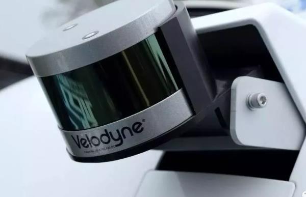 解密：一臺(tái)無人駕駛汽車，成本要多少錢？