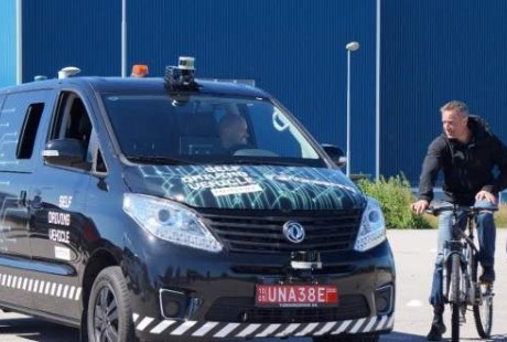 L4級(jí)自動(dòng)駕駛+氫燃料，技術(shù)最前沿MPV竟然是它！