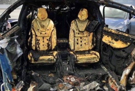 兩起特斯拉自動(dòng)駕駛事故最終報(bào)告：駕駛員都分神了，AEB系統(tǒng)沒(méi)避免碰撞