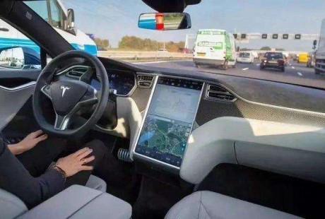 為自動駕駛出租車做足準備 特斯拉自動駕駛持續(xù)升級