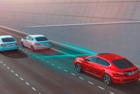 ACC自適應(yīng)巡航能當(dāng)自動(dòng)駕駛用嗎? 答:不能!