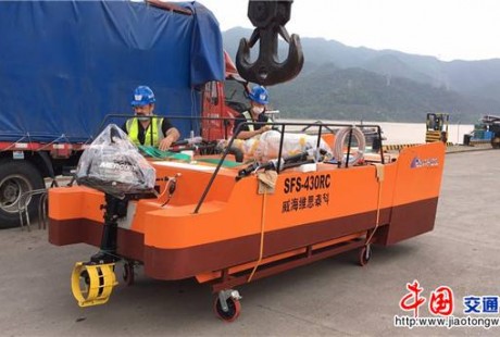 廣東首艘無(wú)人駕駛收油機(jī)亮相