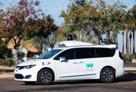 谷歌與菲亞特克萊斯勒擴大自動駕駛技術(shù)合作