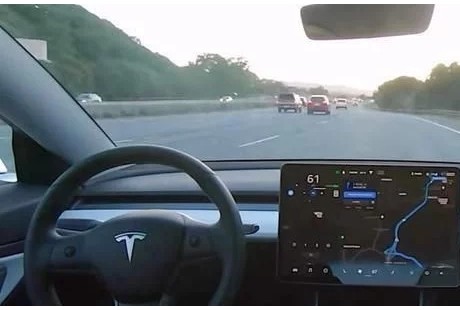 擔(dān)心自動(dòng)駕駛系統(tǒng)失靈？特斯拉專利：自動(dòng)駕駛系統(tǒng)組件故障預(yù)測