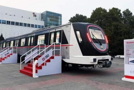 大機(jī)車(chē)地鐵全自動(dòng)無(wú)人駕駛實(shí)車(chē)亮相