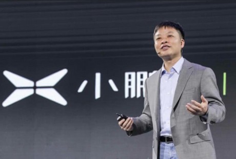 疑回應(yīng)馬斯克抄襲指責 何小鵬懟“小心被打得找不著東”