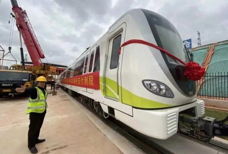 廣西修建一條標(biāo)志色是邕水藍(lán)的地鐵，將采用全自動(dòng)無人駕駛系統(tǒng)