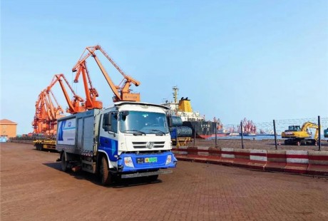 港口+無人環(huán)衛(wèi)！autowise.ai仙途智能兩輛大型清掃車落地唐山港