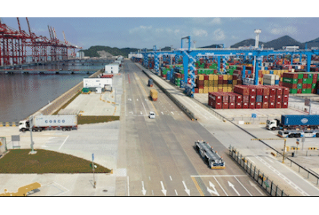 飛步科技落地IGV全無人運輸車隊，與甬舟碼頭簽訂五年付費運營合同