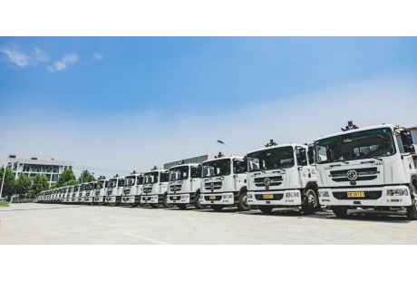 又一企業(yè)推出18噸無人洗掃車，環(huán)衛(wèi)賽道這是要卷向next level了？