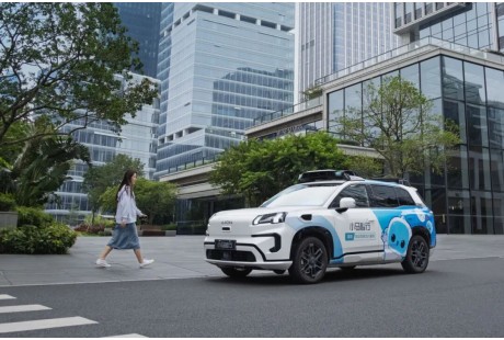 48小時改寫Robotaxi版圖：小鵬高調(diào)入場，小馬、文遠(yuǎn)同日港股IPO